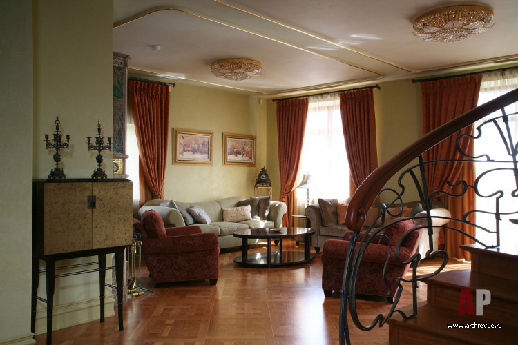 Фото интерьера гостиной многоуровневой квартиры-пентхауса в стиле модерн
