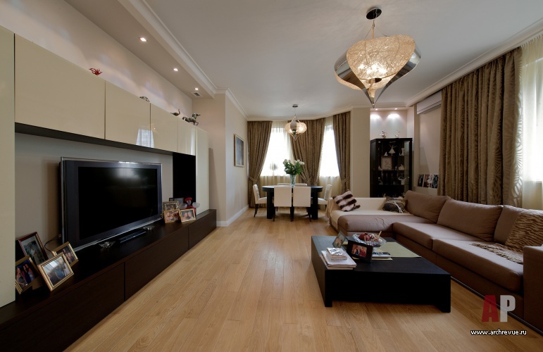 Фото интерьера гостиной квартиры в стиле фьюжн