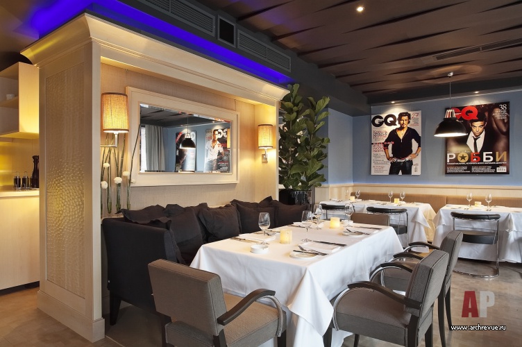 Фото интерьера европейского зала ресторана в стиле фьюжн