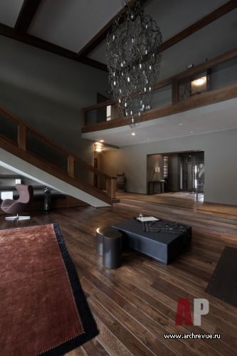 Фото интерьера лестничного холла дома в стиле фьюжн