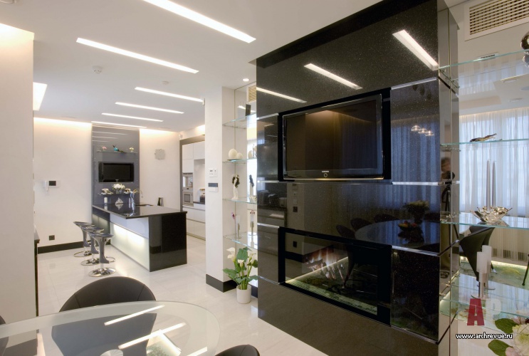 Фото интерьера кухни двухэтажной квартиры в современном стиле