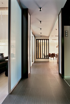 Фото интерьера входной зоны квартиры в стиле ар-деко Фото интерьера коридора квартиры в стиле ар-деко