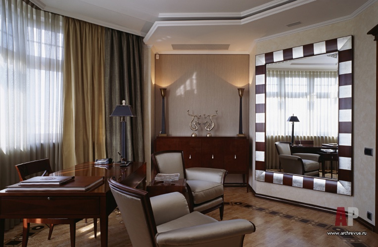 Фото интерьера кабинета в классическом стиле