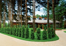 Фото фасадов гольф-клуба в Пирогово