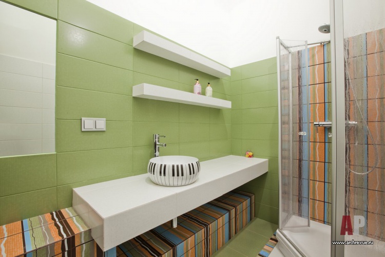 Фото интерьера санузла квартиры для холостяка