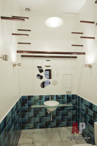 Фото интерьера санузла квартиры для холостяка