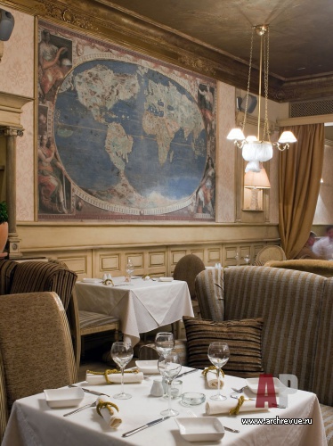 Фото интерьера зала итальянского ресторана