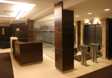Фото интерьера лифтового холла офиса в современном стиле
