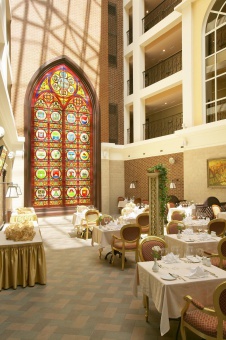 Фото интерьера ресторана отеля