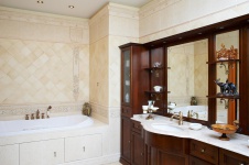 Фото интерьера санузла квартиры в классическом стиле