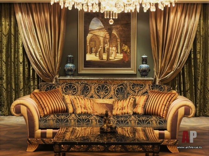 Фото интерьера гостиной квартиры в имперском стиле