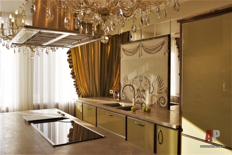 Фото интерьера кухни квартиры в имперском стиле