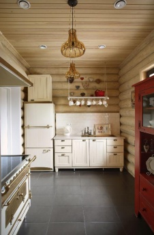 Фото интерьера кухни банного дома в гостевом комплексе