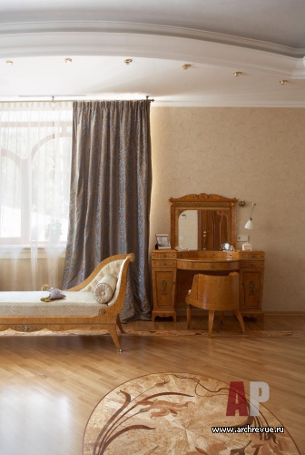 Фото интерьера спальни загородного дома в стиле модерн