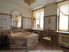 Фото интерьера санузла квартиры в классическом стиле