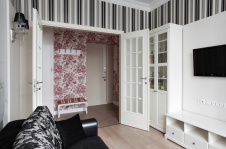 Фото интерьера входной зоны небольшой квартиры в стиле фьюжн