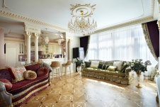Фото интерьера гостиной квартиры в дворцовой классике