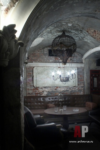 Фото интерьера зала ресторана клуба в стиле фьюжн