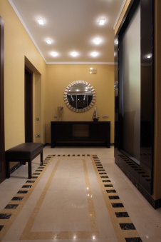 Фото интерьера входной зоны квартиры в стиле ар-деко