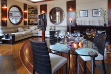 Фото интерьера столовой квартиры в современном стиле