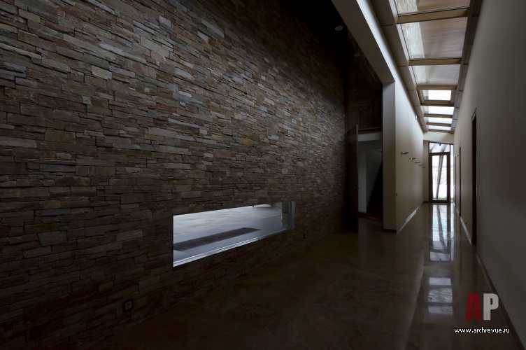 Фото интерьера коридора дома в современном стиле