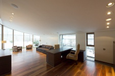 Фото интерьера кабинета дома в современном стиле