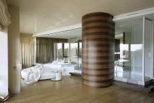 Фото интерьера спальни двухуровневой квартиры в стиле минимализм