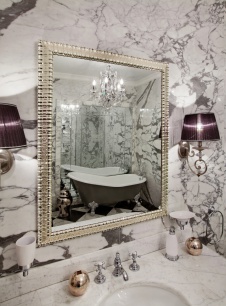 Фото интерьера санузла квартиры в стиле неоклассика