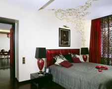 Фото интерьера спальни небольшой квартиры в современном стиле