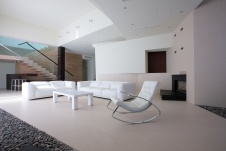 Фото интерьера каминной дома в современном стиле