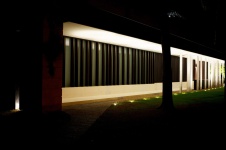 Фото фасада загородного дома в стиле минимализм