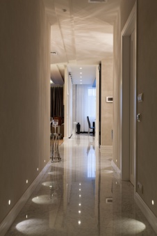 Фото интерьера коридора квартиры в современном стиле