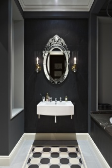 Фото интерьера санузла квартиры в стиле неоклассика