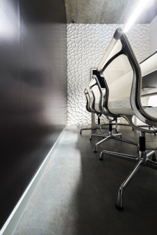 Фото интерьера переговорной офиса в минимализме