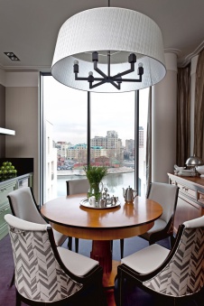 Фото интерьера столовой квартиры в стиле фьюжн