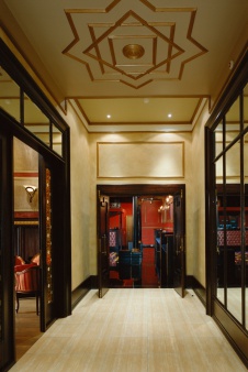 Фото интерьера холла отеля в современном стиле