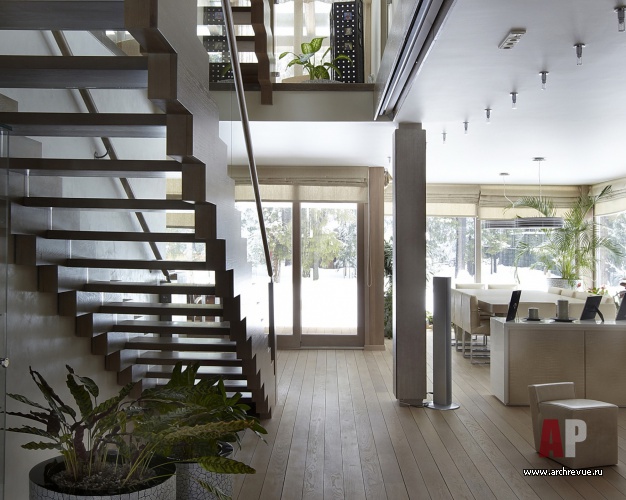 Фото интерьера столовой дома в эко стиле