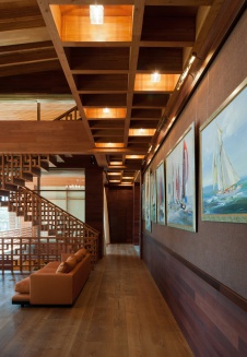 Фото интерьера коридора дома в эко стиле