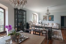 Фото интерьера гостиная дома в стиле фьюжн