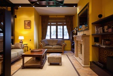 Фото интерьера каминной дома в современном стиле