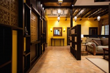 Фото интерьера коридора дома в современном стиле