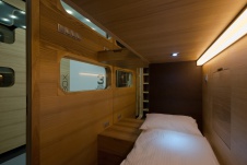 Фото интерьера номера отеля в современном стиле