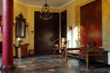 Фото интерьера входной зоны дома в восточном стиле