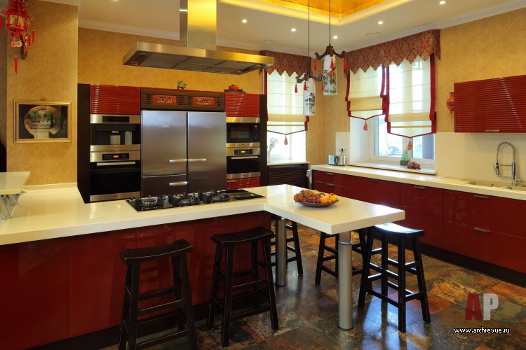 Фото интерьера кухни дома в восточном стиле