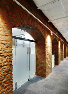 Фото интерьера холла офиса в современном стиле