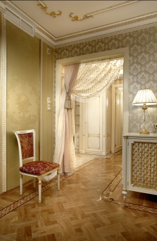 Фото интерьера коридора квартиры в классическом стиле