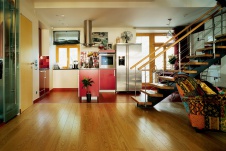 Фото интерьера лестничного холла квартиы в современном стиле Фото интерьера кухни квартиры в современном стиле