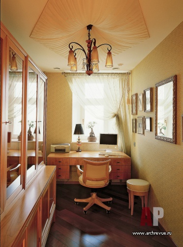 Фото интерьера кабинета в стиле неоклассика