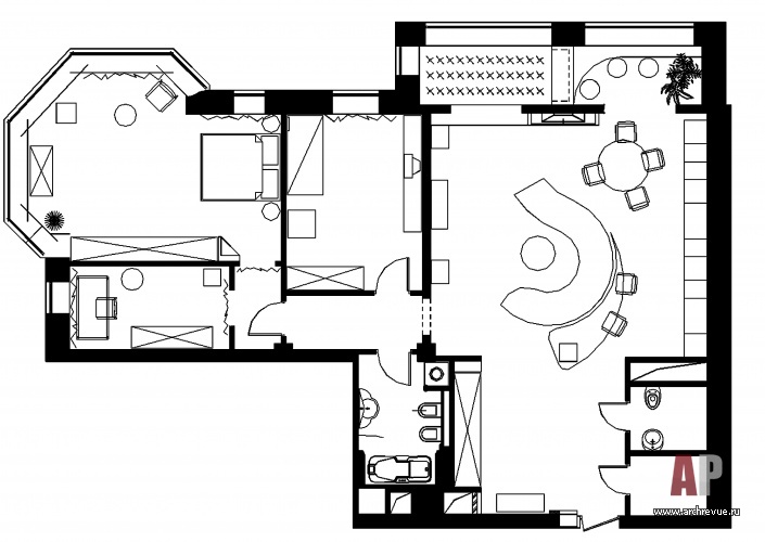План 4-х комнатной квартиры с зимним садом.