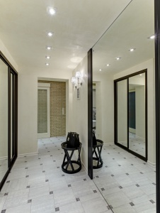 Фото интерьера входной зоны небольшой квартиры в современном стиле